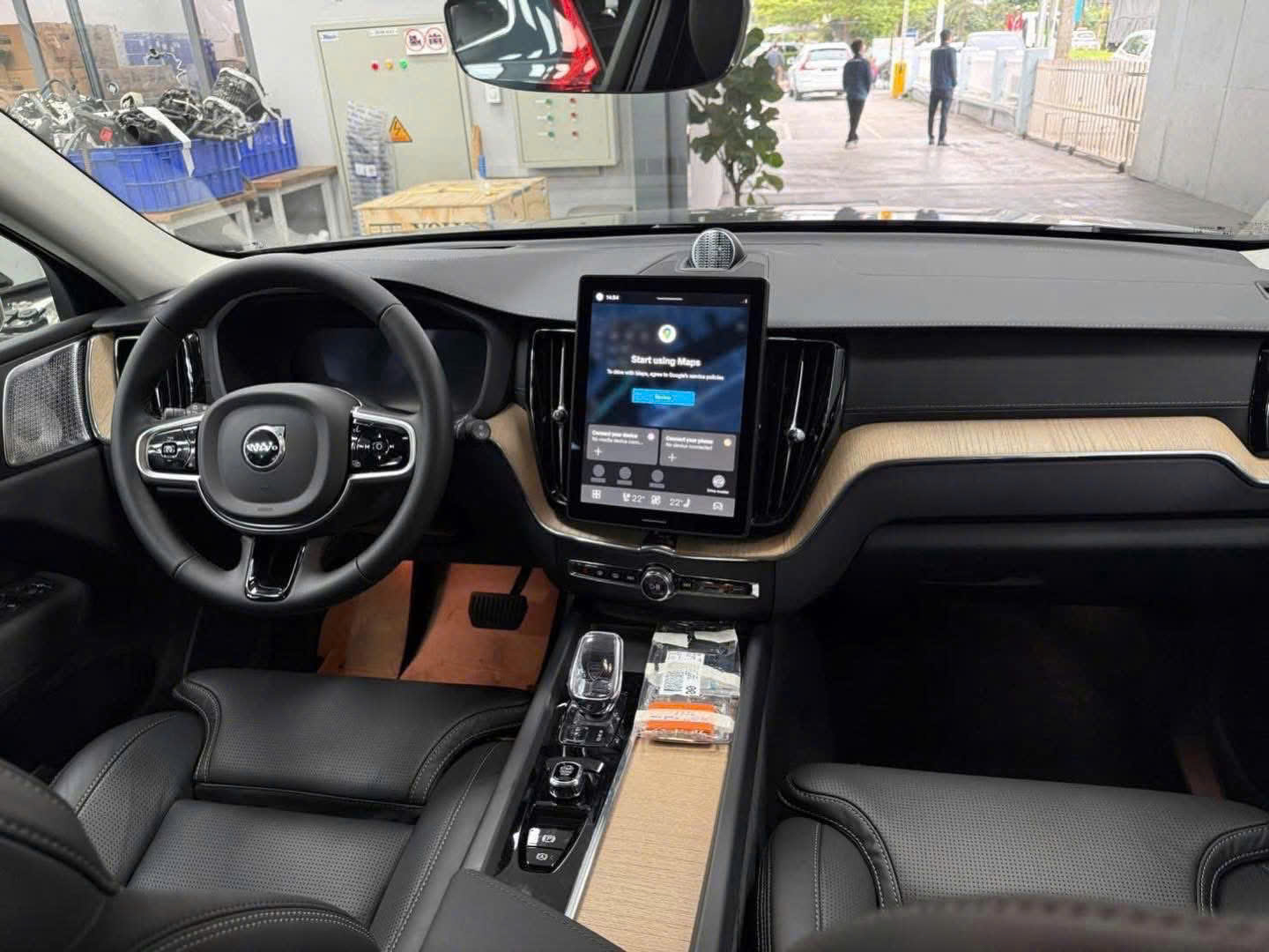 XC60 Plug-in Hybrid model 2027