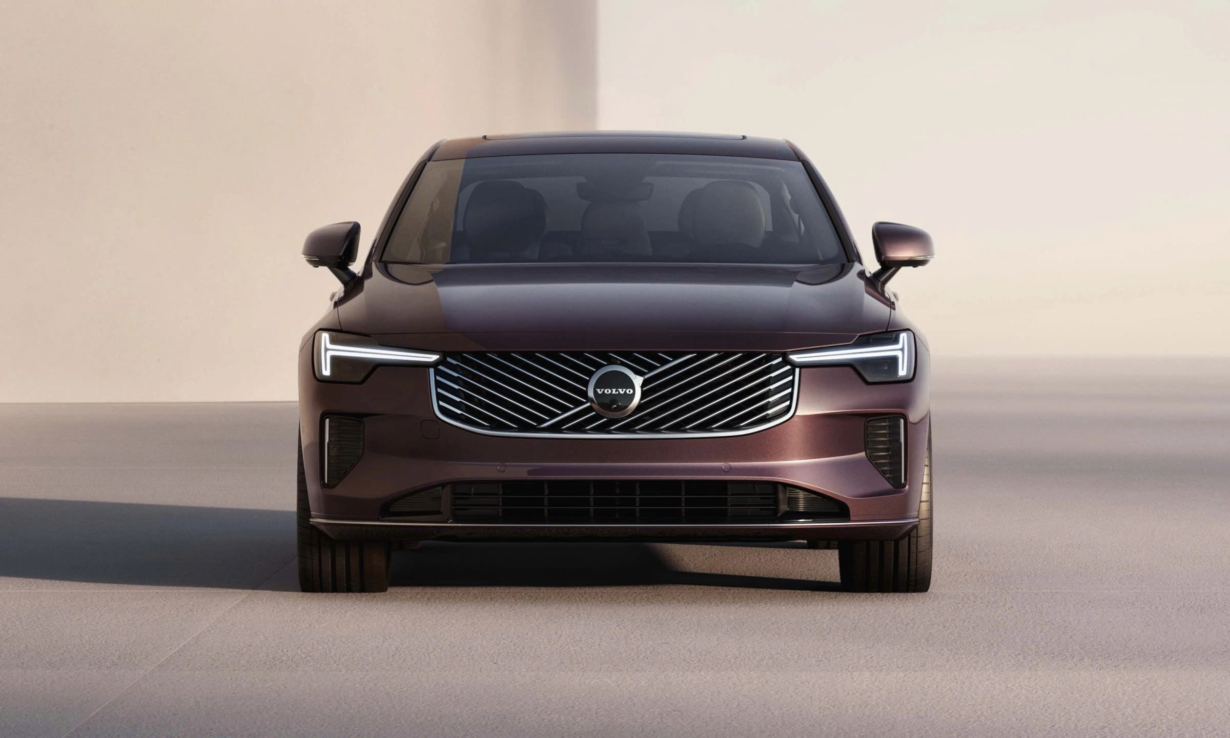 Vẻ Đẹp Vượt Thời Gian Của Dòng Xe Sedan Volvo
