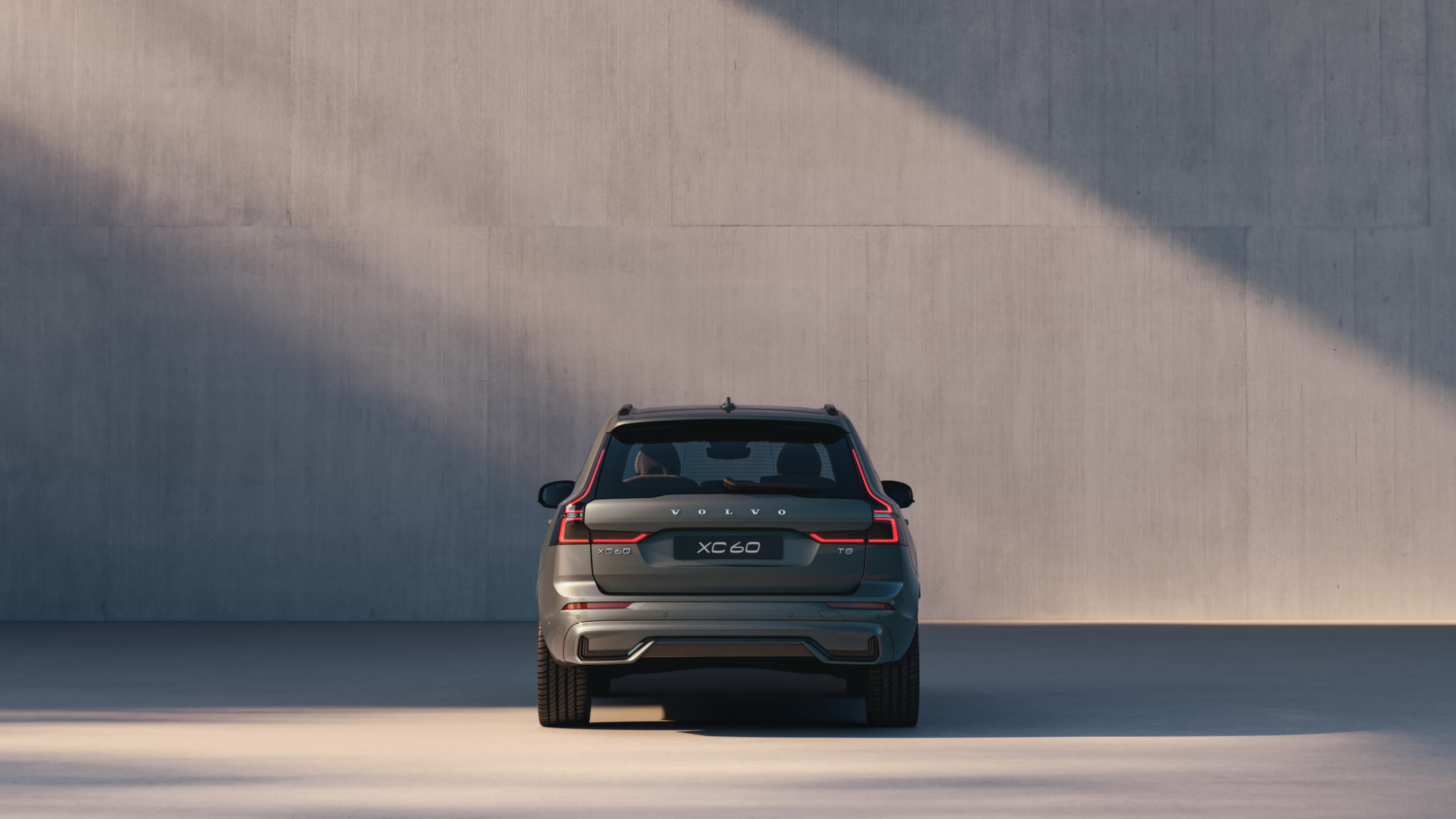 Trải nghiệm Volvo XC60 Plug-in Hybrid Ultra Ngay Hôm Nay