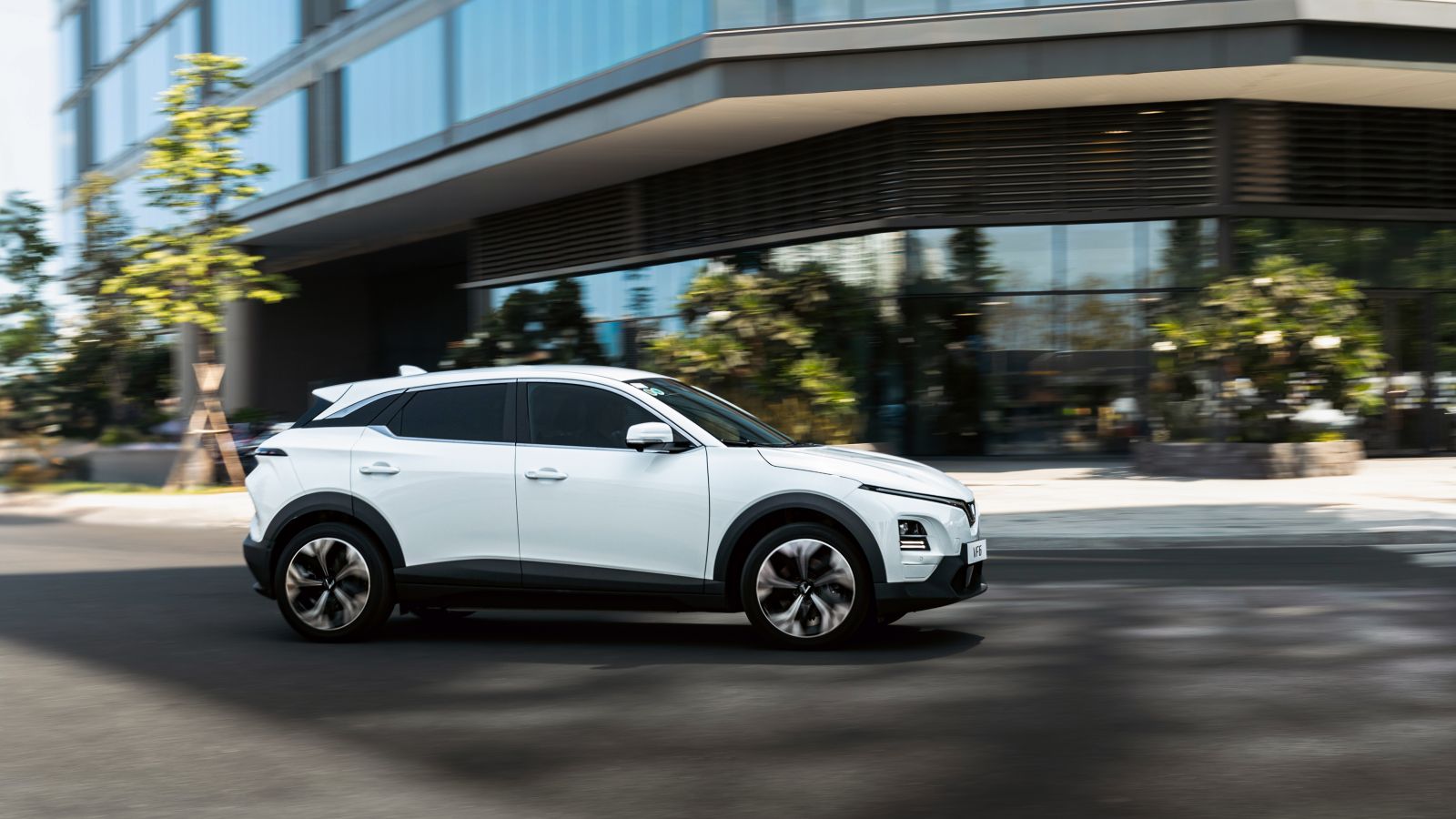 Hệ Thống Hỗ Trợ Người Lái Tiên Tiến (ADAS) Trên Xe Volvo