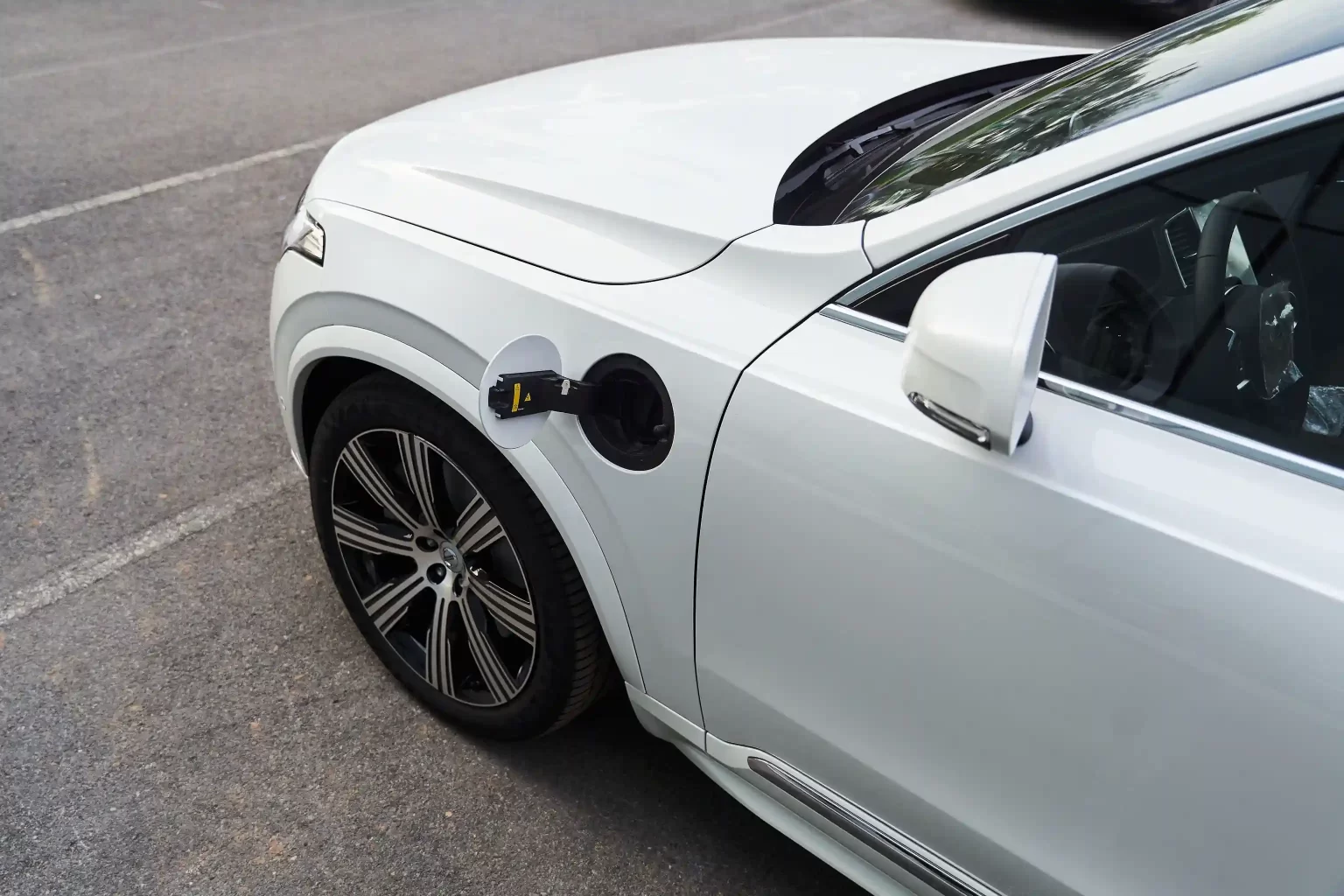 Xe Volvo XC90 Plug-in Hybrid Có Gì Nổi Bật?