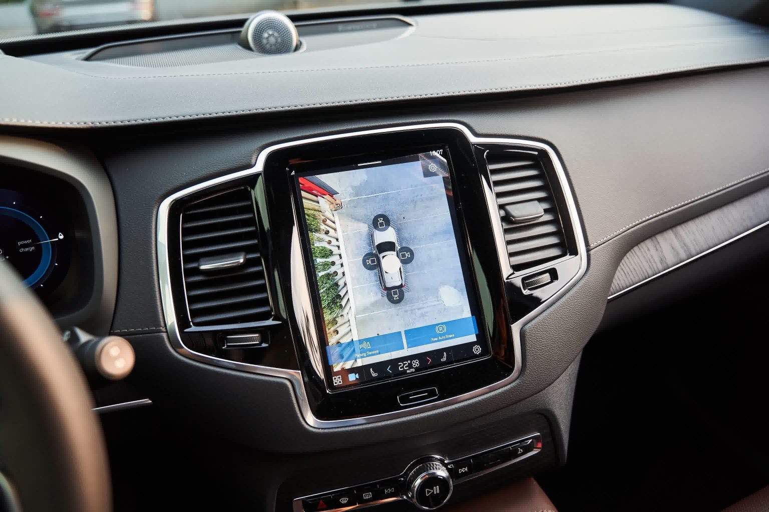 Xe Volvo XC90 Plug-in Hybrid Có Gì Nổi Bật?